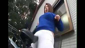 Amateur Asian Girl Rides Bike For Pleasure