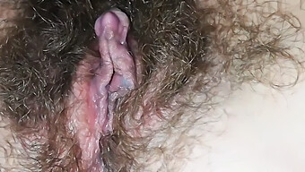 Wet And Hairy Indian Pussy In Solo Session