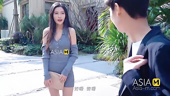 Mi Seductora Vecina Chen Xiao Yu En Una Sesión Caliente De 69