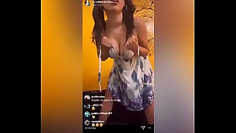 Transmisión En Vivo De Instagram Con Una Latina Amateur Y Una Belleza Con Un Gran Culo