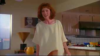 Experience The Thrill Of Julianne Moore In A Bottomless Adventure At 60 Fps