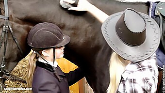 Aneta Et Mya Se Livrent À Un Plaisir Oral Mutuel Dans Un Ranch De Chevaux En Érotisme Lesbien