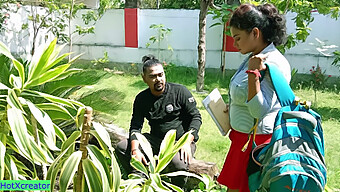 একটি ব্রুটাল শিক্ষক বাইরে একটি নকল ভারতীয় টিনেজারকে শৃঙ্খলা করে।